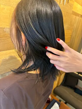 カラー 清水 美香のヘアスタイル