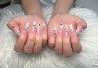 ネイル T.Lee Nail Lilyのネイルデザイン