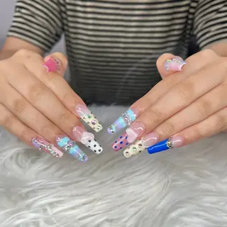 ネイル T.Lee Hahaのネイルデザイン