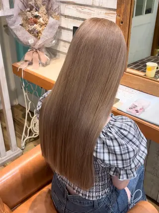 ロング カラー 顔周り/小顔レイヤー /ツヤ髪　越冨晃平のヘアスタイル