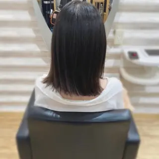 セミロング カラー KON|ごまかさない 艶。酸熱×精密カットのヘアスタイル