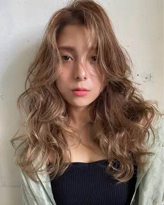 ロング カラー Hayashi Maiのヘアスタイル