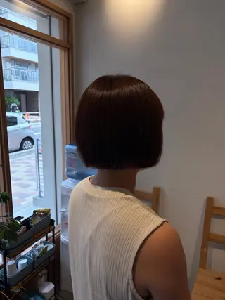 カラー 荒井 茉凜のヘアスタイル