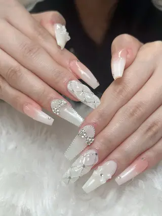 ネイル Lisa Nail Salonのネイルデザイン