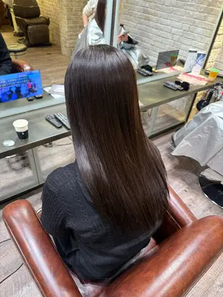 ロング カットパーマ3000 円/水曜日モデルのヘアスタイル