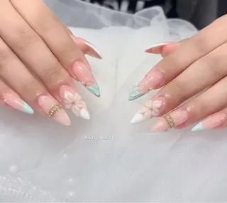 ネイル HIN NAILのネイルデザイン