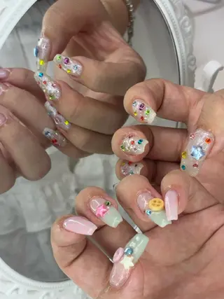 ネイル SHiHO໒꒱/渋谷 @__s2nailのネイルデザイン
