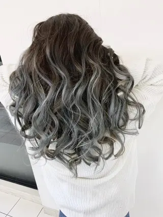 セミロング 穐田 司樹のヘアスタイル