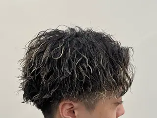 パーマ メンズ フェザーパーマメンズ ピンパーマ京都駅前のヘアスタイル