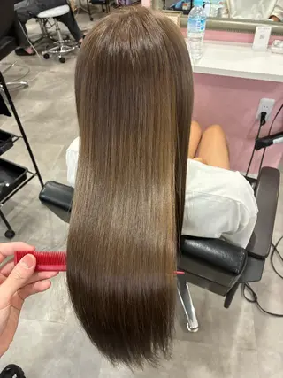 ロング 【ブリーチ縮毛矯正】 TAKUMIのヘアスタイル