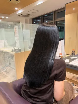 カラー 菊地 楓のヘアスタイル