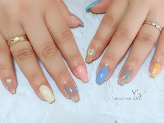ネイル YUMI NAGAI のネイルデザイン