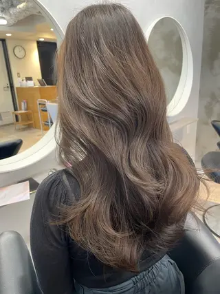 ロング 縮毛矯正×透明感 カラー hinataのヘアスタイル