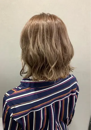 ショート カラー 浦野 剛志のヘアスタイル