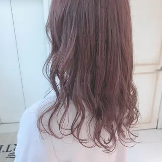 ロング カラー TRENCH 相澤 果歩のヘアスタイル