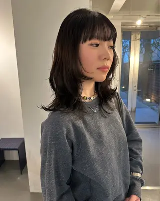 ミディアム カラー お悩み解決パーマ hana🩰のヘアスタイル