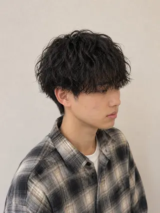 メンズ ヒナゴ トヨカズのヘアスタイル