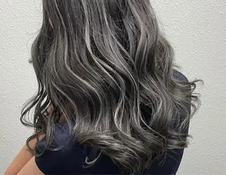ロング カラー 🫧アレンジ・髪質 改善maica🫧のヘアスタイル