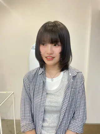 ミディアム mihane fit hueのヘアスタイル