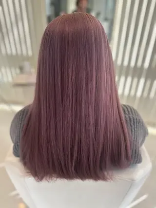 ロング カラー 岡田 妃由のヘアスタイル
