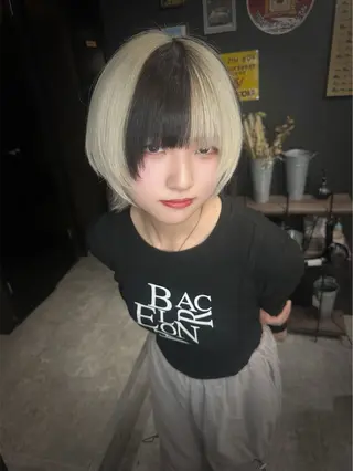 ショート TAIRA横浜ウルフ 🐺デザインカラーのヘアスタイル