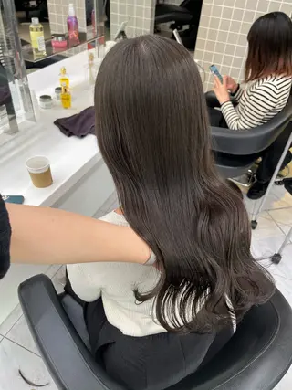 ロング 🤎赤み消しベージュ レイヤーカット🤎のヘアスタイル