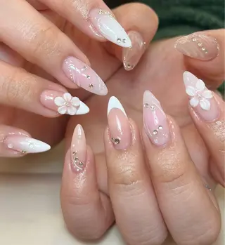ネイル Yuii 🌟 Noera Nailのネイルデザイン