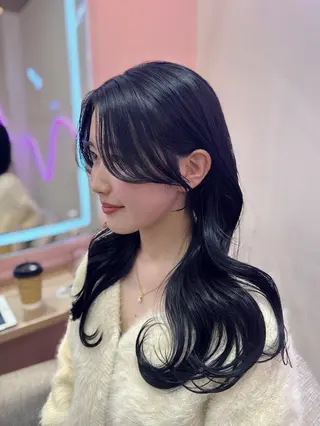 ロング 艶カラー✨レイヤー 𝐚𝐲𝐚𝐤𝐚のヘアスタイル