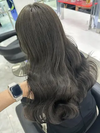 カラー 中韓大人っぽ🐈‍⬛ レディヘア🩶のヘアスタイル