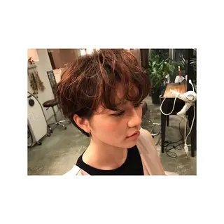 ショート くるくるパーマ aikoのヘアスタイル