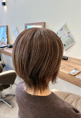 ショート カラー 渡邊 玲来のヘアスタイル