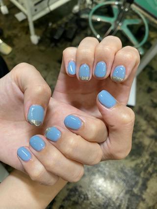ネイル ♱˖⁺ 𝒎𝒐𝒑𝒊 ⁺のネイルデザイン