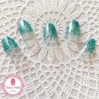 ネイル tiarynail K K🐼のネイルデザイン