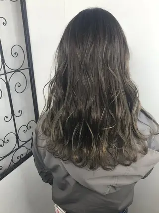 セミロング AVANCE 長尾 尚悟のヘアスタイル