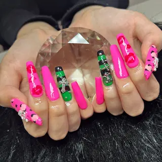 ネイル NailSalo AriuMのネイルデザイン