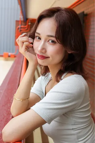 ミディアム 透明感カラー🇰🇷 レイヤー✨桑原　研太のヘアスタイル
