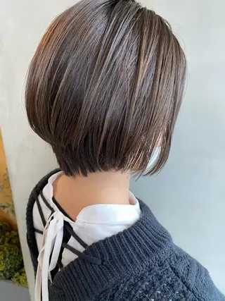 ショート カラー ヘアアレンジ マツエク・マツパ 夜23時まで予約🉑 reverieあきらのヘアスタイル