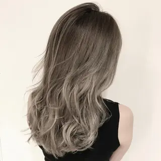 セミロング カラー 髪質改善カラー韓国風 レイヤーtudaのヘアスタイル