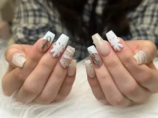 ネイル Lisa Nail Salonのネイルデザイン