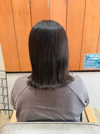 ミディアム 和木田 朱里のヘアスタイル