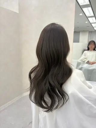 ロング カラー アイナ🤍レイヤー カット/透明感ヘアのヘアスタイル