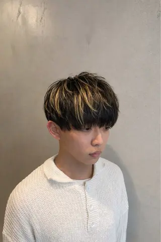 ショート 久村 泰生のヘアスタイル