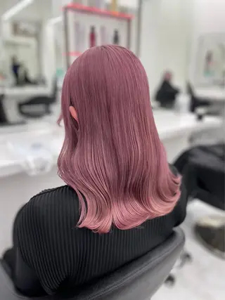 ミディアム 🍀yuria/ハイ トーン/ペールカラーのヘアスタイル