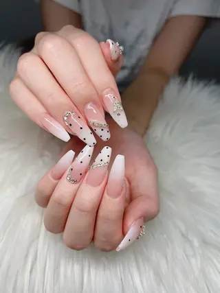 ネイル Lee Nails チップ長さだし専門店のネイルデザイン