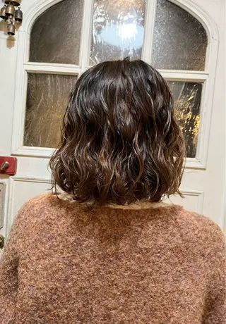 ショート パーマ 緒方椋 /学芸大学のヘアスタイル