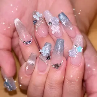 ネイル kana 🌸のネイルデザイン