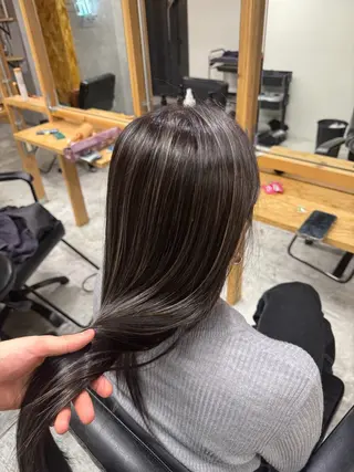 カラー 大西 翔のヘアスタイル