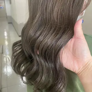 ミディアム カラー 吉村 夏椰のヘアスタイル
