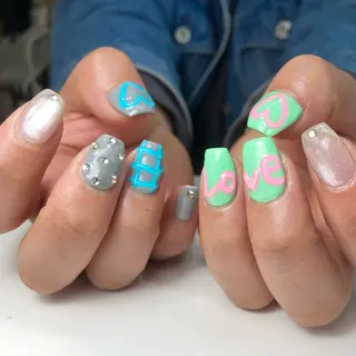 ネイル Legit nail salonのネイルデザイン