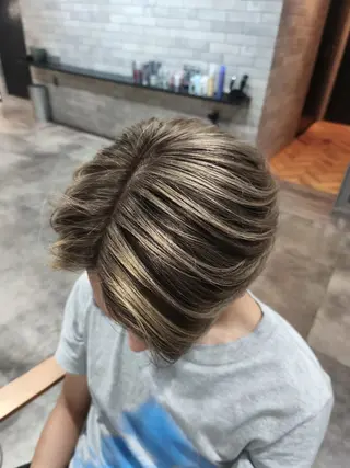 ショート カラー メンズ VIMhair天神店 縮毛矯正 ハイライトのヘアスタイル